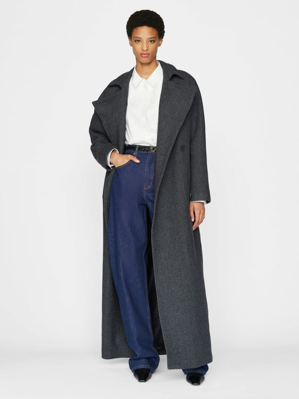denim full body view alt:hover